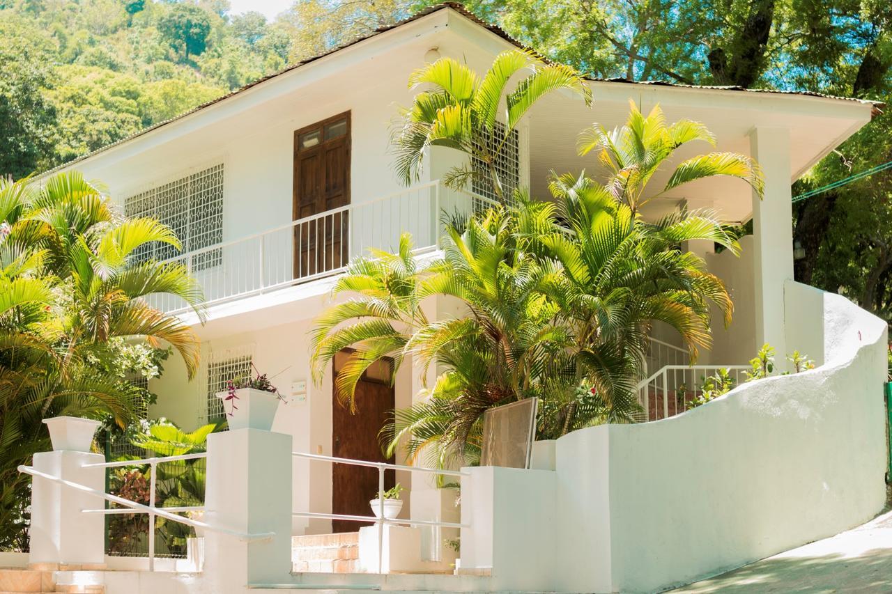 Le Grand Hotel Beck Cap-Haïtien エクステリア 写真