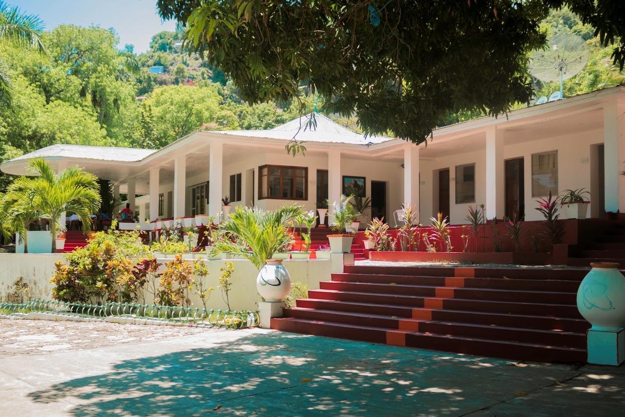 Le Grand Hotel Beck Cap-Haïtien エクステリア 写真